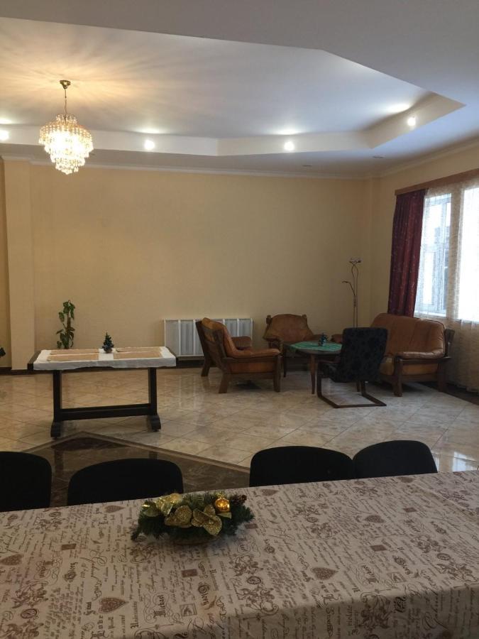 Апартаменты Анна Černihiv Esterno foto